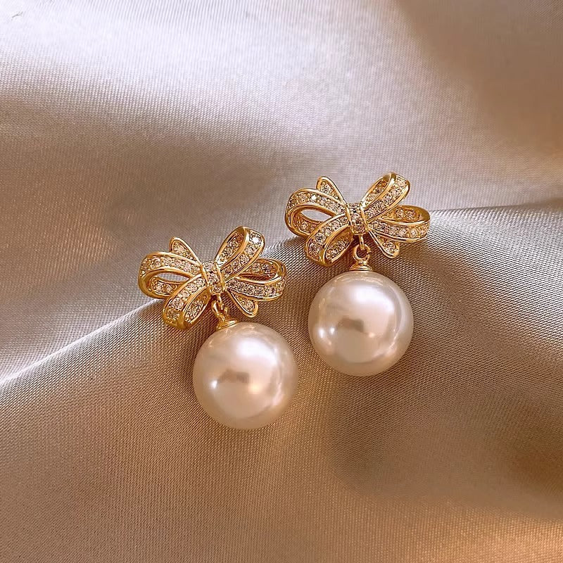 Irregular Pearl Temperament Earrings