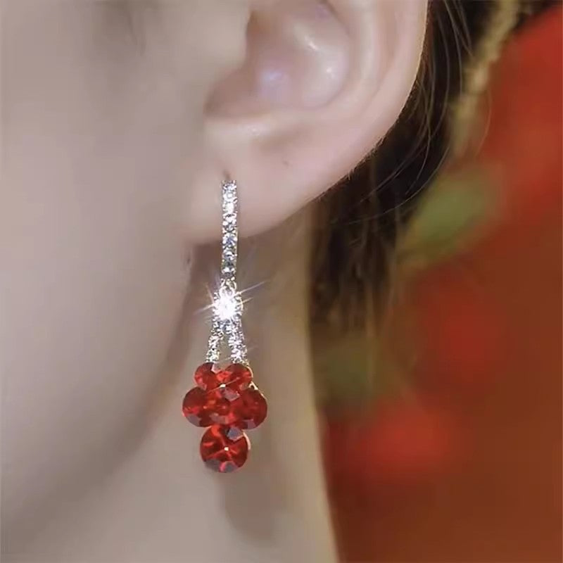 Exquisite High-End Slender Earrings