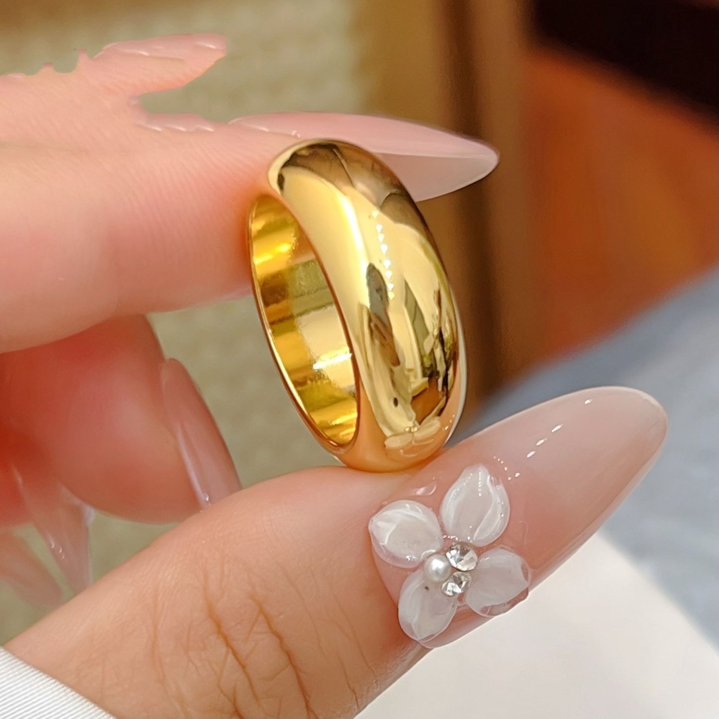 Glossy Gold Wide Ring