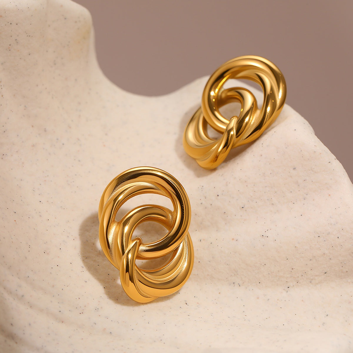 Minimalist Geometric Circle Earrings
