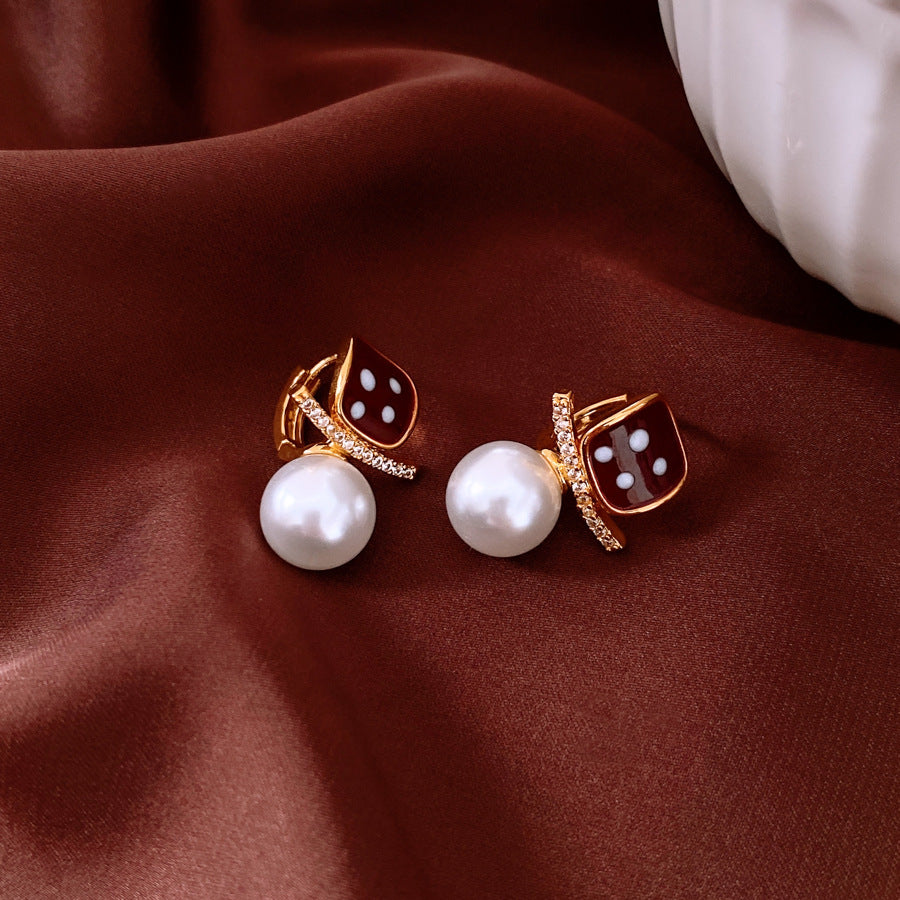 Exquisite Square Pearl Ear Clip Earrings
