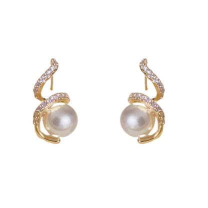Elegant Pearl and Diamond Stud Earrings