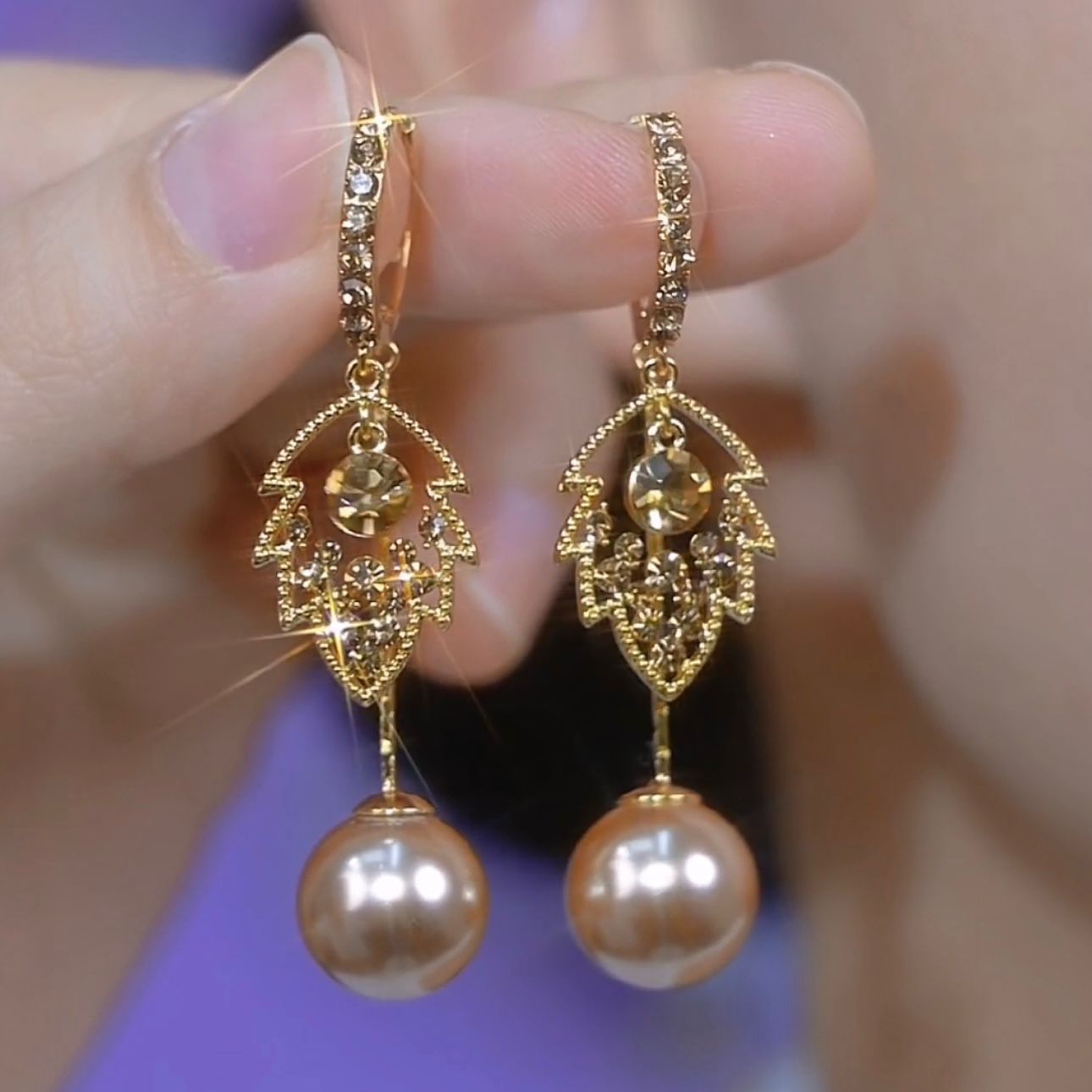 Coffee Diamond Leaf Pearl Earrings