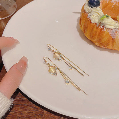 Light Luxury Catopal Tassel Earrings