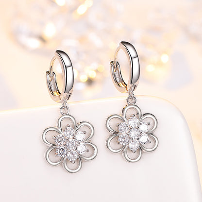 White Flower Copper Long Temperament Earrings