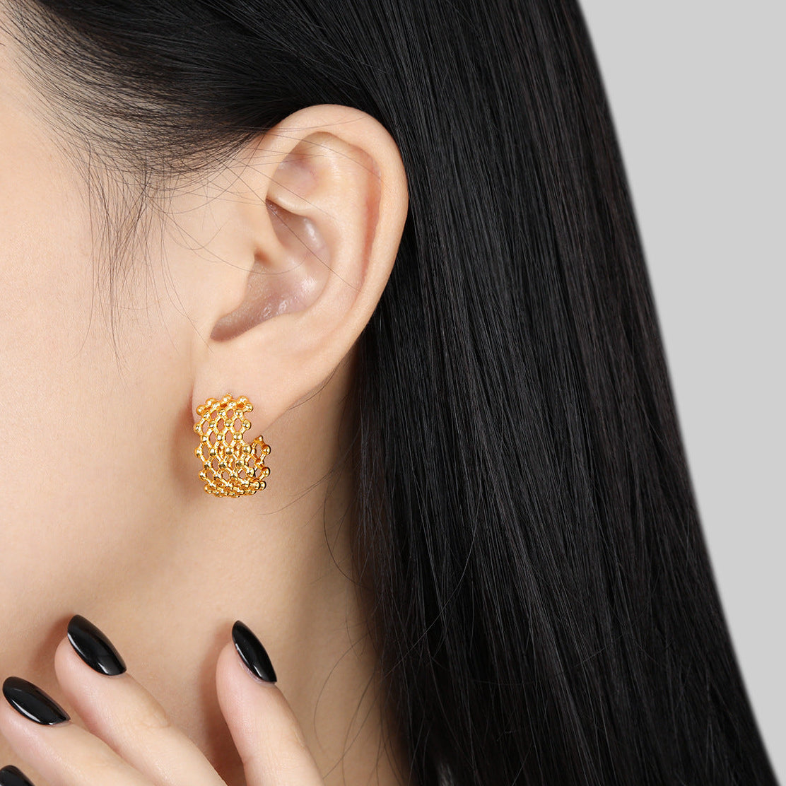 Mesh C-Shaped Niche Stud Earrings