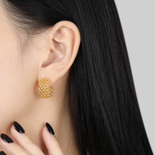 Mesh C-Shaped Niche Stud Earrings