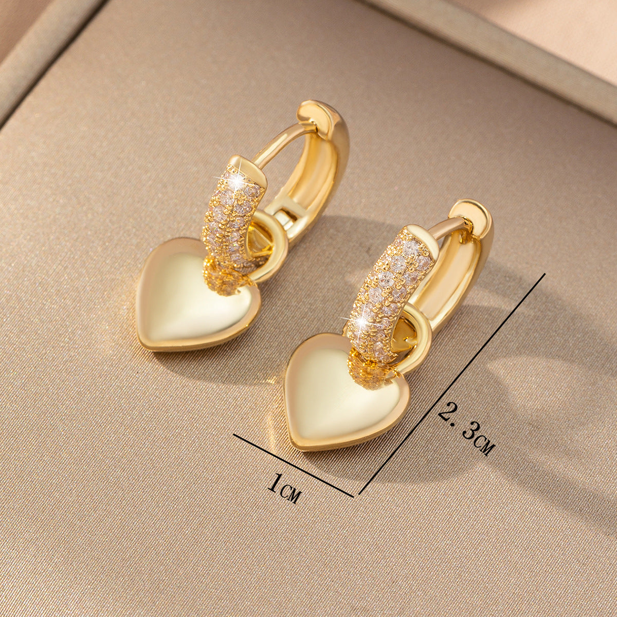 Simple Heart-Shaped Zircon Earrings