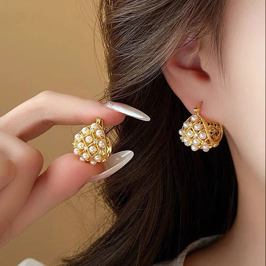 French Pearl Rhinestone Mesh Ear Clip