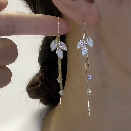 Leaf Fringe Light Luxury Long Earrings