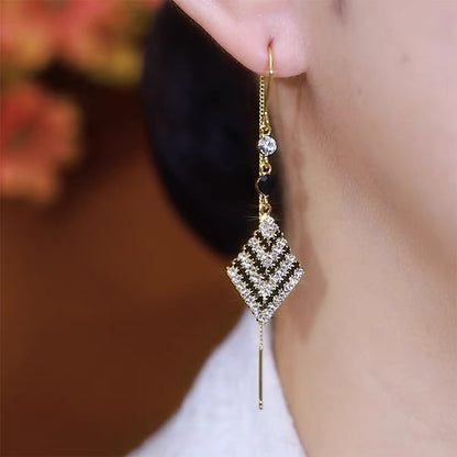 Black & White Full-Diamond Rhombus Earrings