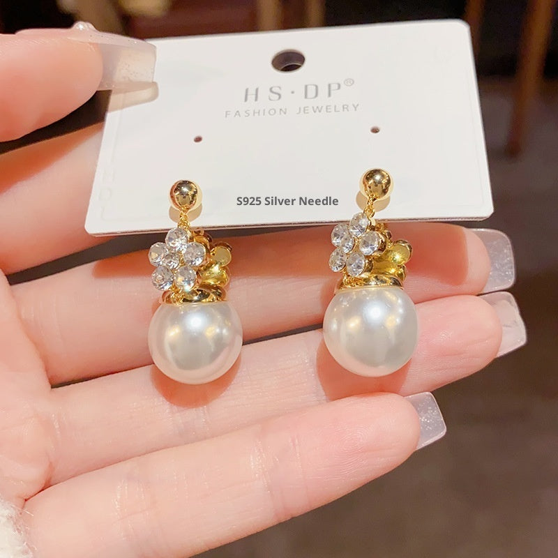 Korean-style double-sided flower pearl earrings
